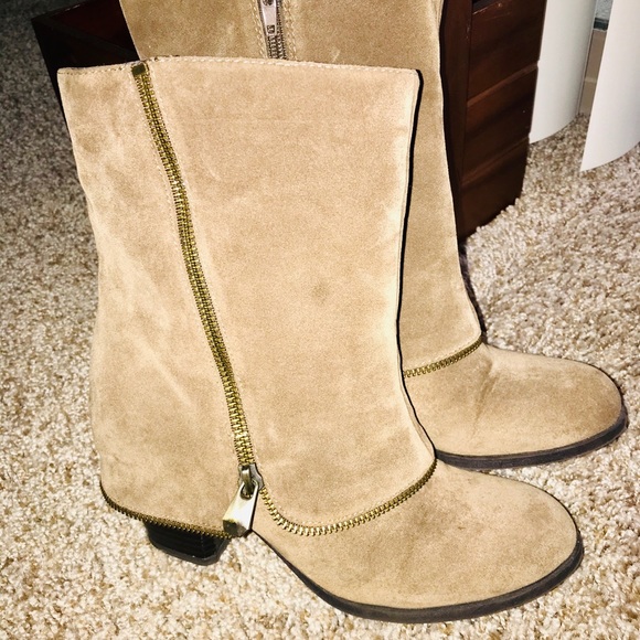 Fergalicious boots! - Picture 1 of 4